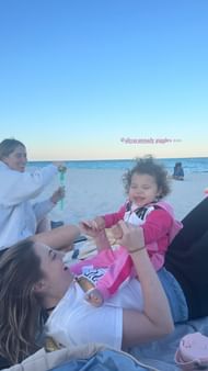 Lexie Hull's IG story featuring Katie Lou Samuelson and daughter Aliya, and Kate Martin